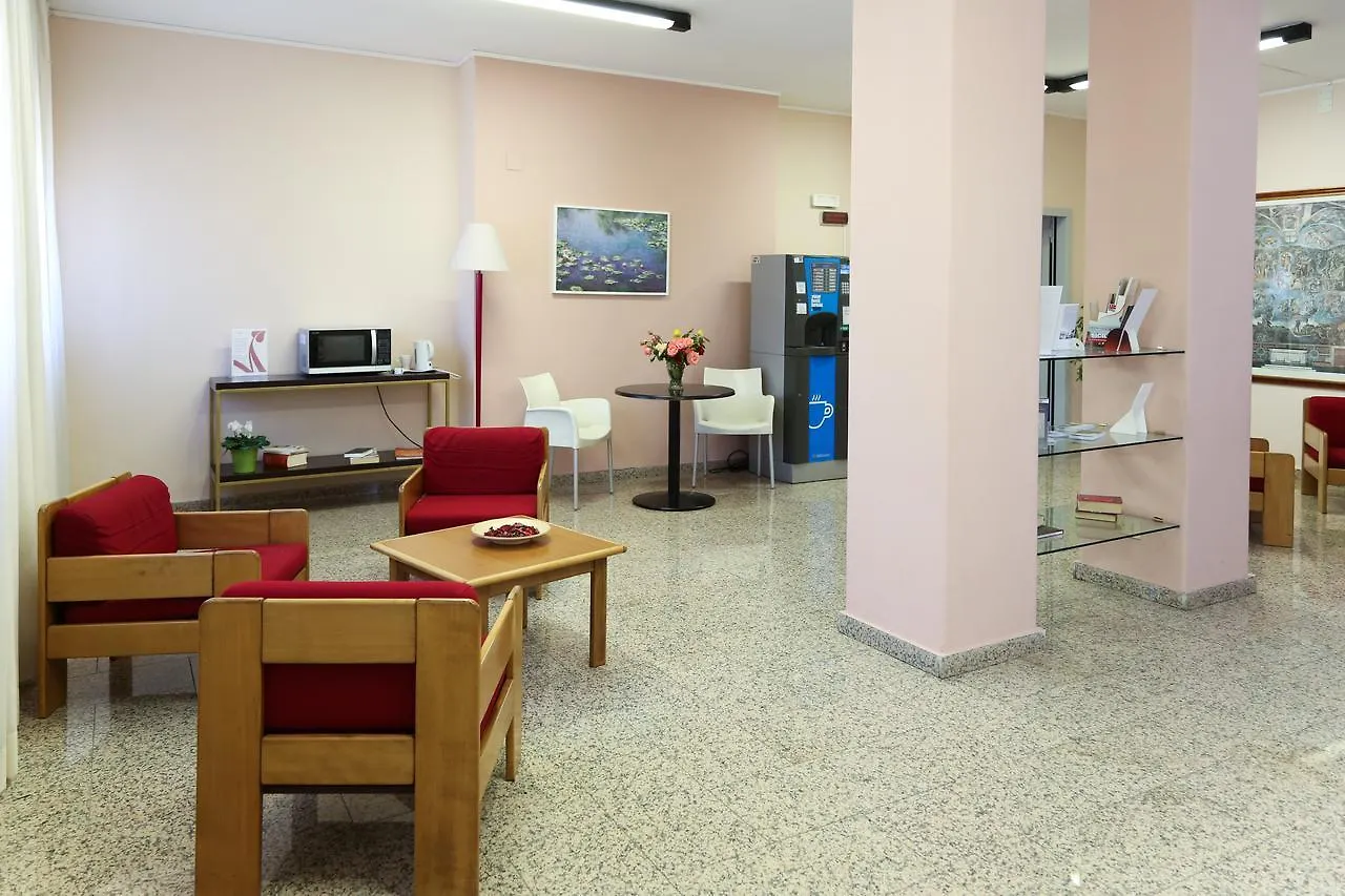 **  Hotel Villa Mater Catania Italy